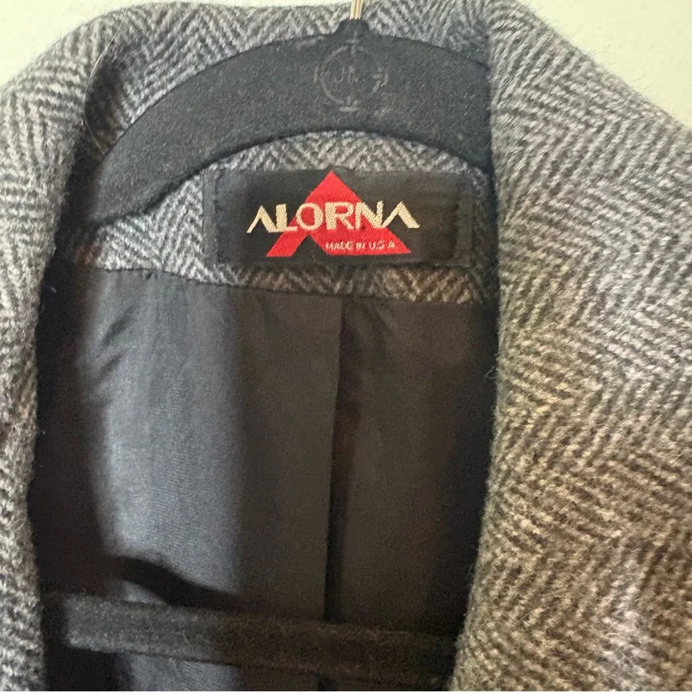 Vintage Alorna Men's Wool-Blend Herringbone Overcoat in Gray